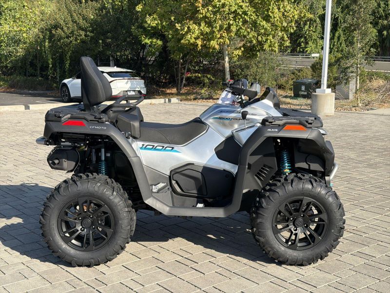 New 2027 CFMOTO CFORCE 1000 TOURING Image 10