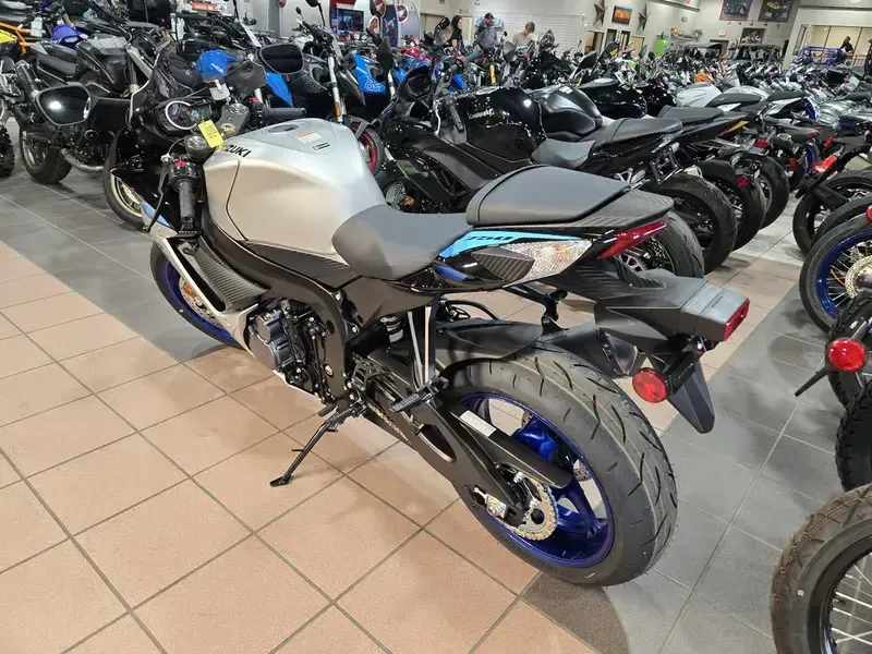 NEW 2026 SUZUKI GSXR750 Image 11