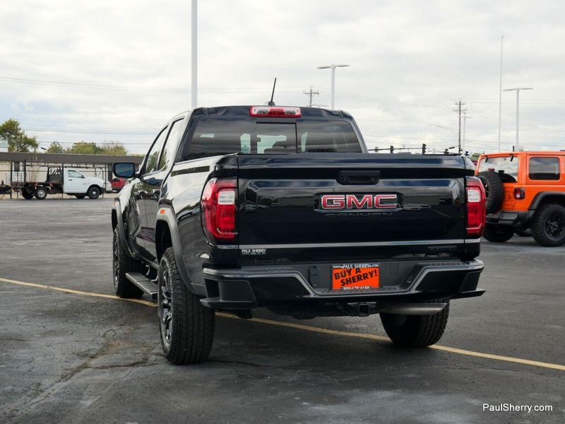 Used 2024 GMC Canyon Elevation
