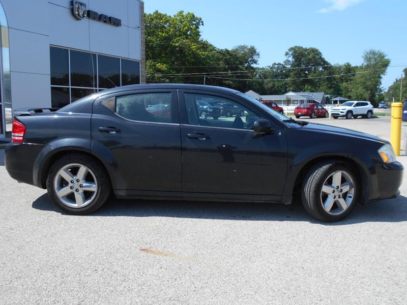 2010 Dodge Avenger R/TImage 19