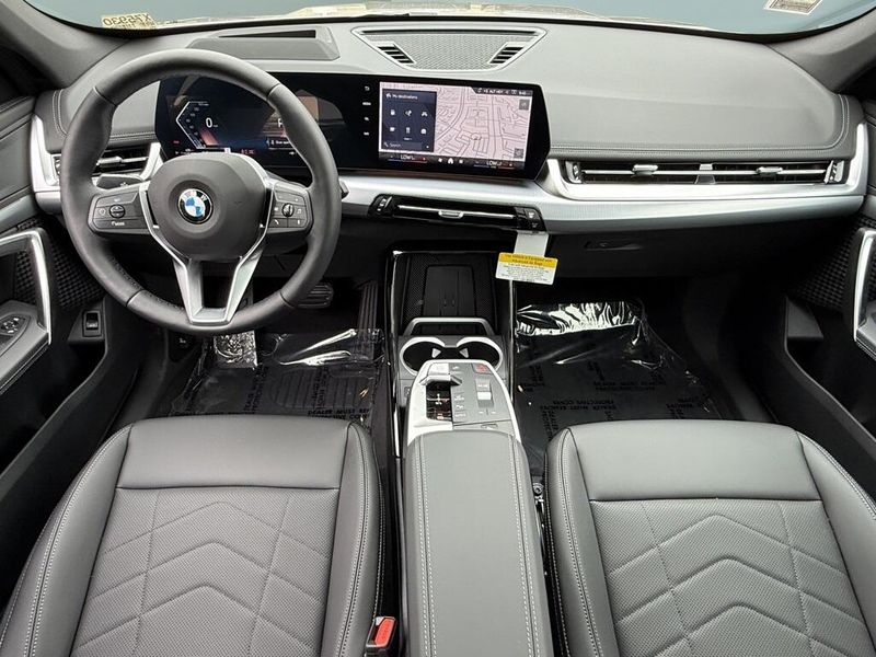 2025 BMW X1 xDrive28iImage 28