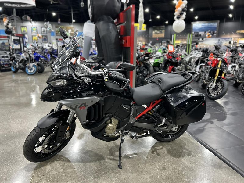 New 2025 Ducati MULTISTRADA V4 S TRAVEL & RADAR Image 13