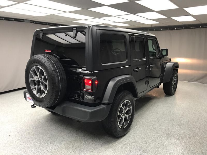 Used 2024 Jeep Wrangler Sport SImage 4