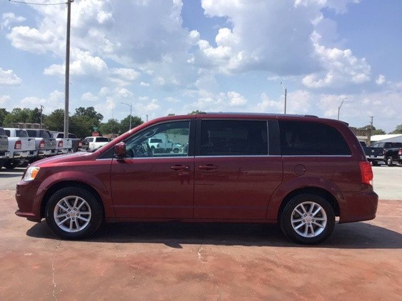 2019 Dodge Grand Caravan SXTImage 2