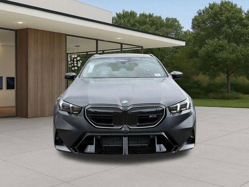 New 2026 BMW M5 BaseImage 4