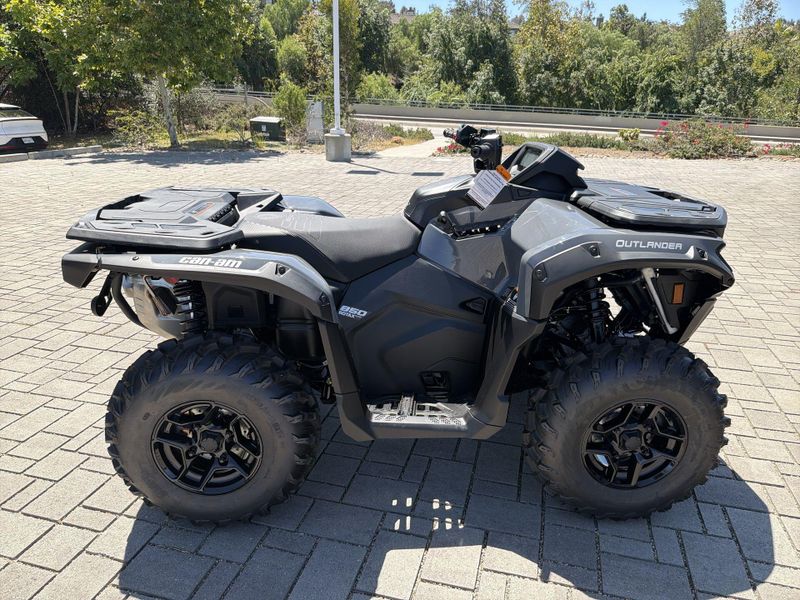 New 2026 Can-Am OUTLANDER DPS 850 Image 18