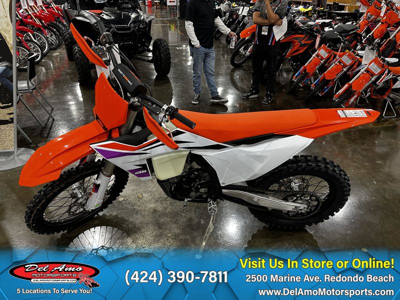 2024 KTM 250 XC-F  in a ORANGE exterior color. Del Amo Motorsports of Redondo Beach (424) 304-1660 delamomotorsports.com 