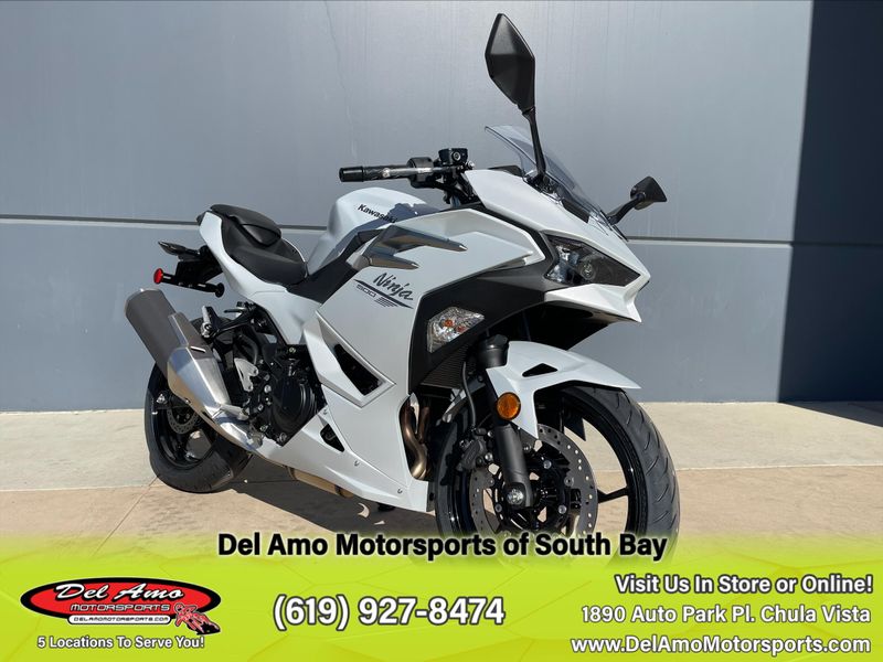 2025 Kawasaki NINJA 500 ABS Image 1