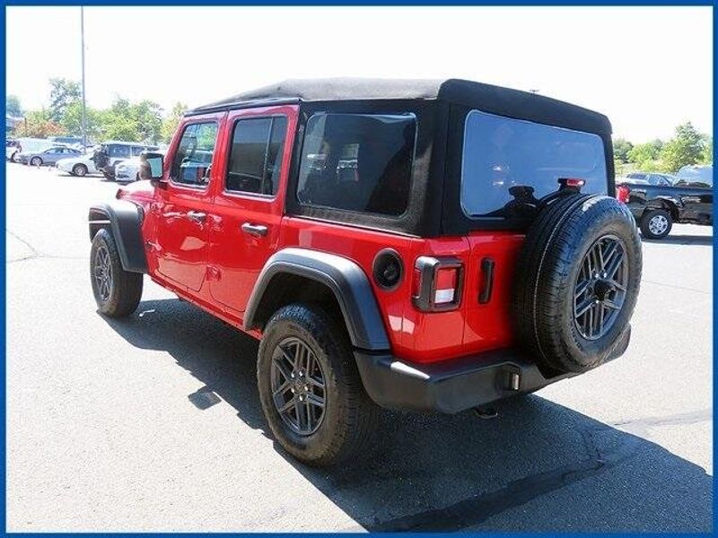 2024 Jeep Wrangler Sport S photo 5
