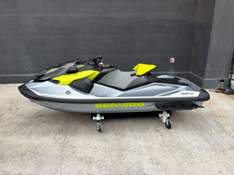 2025 SEADOO RXPX 325 WITH SOUND SYSTEM ICE METAL AND MANTA GREEN Image 1