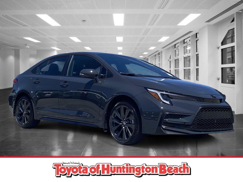 New 2025 Toyota Corolla SEImage 1