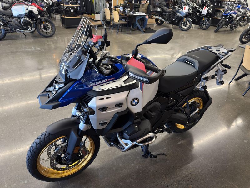 2026 BMW R 1300 GS Adventure - TROPHY - RACING BLUE METALLIC 