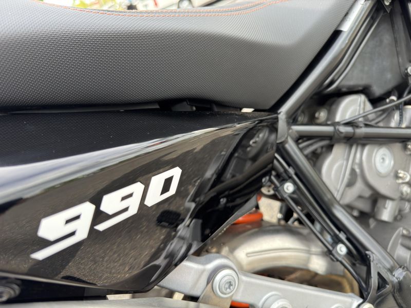 2012 KTM 990 Supermoto T 