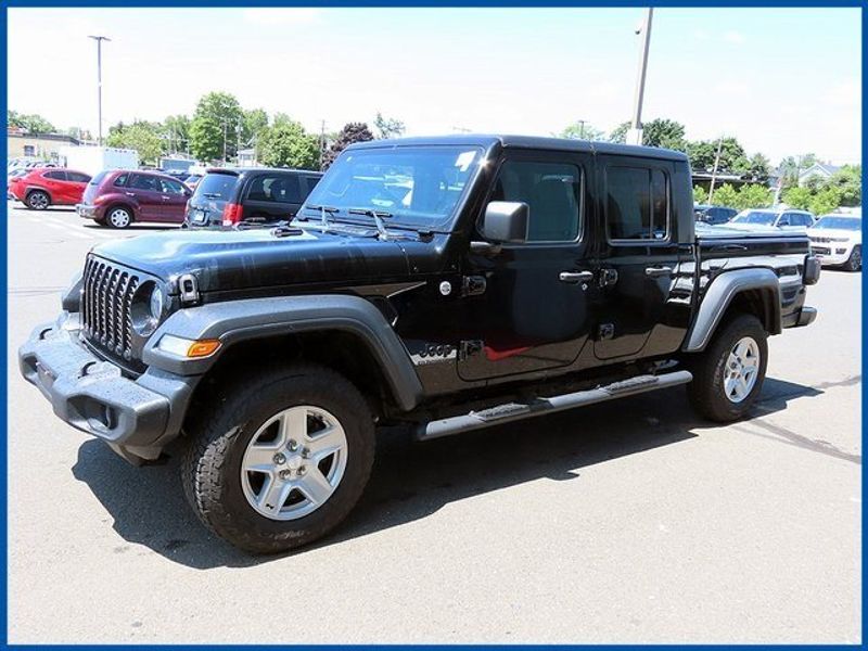 2020 Jeep Gladiator SportImage 1