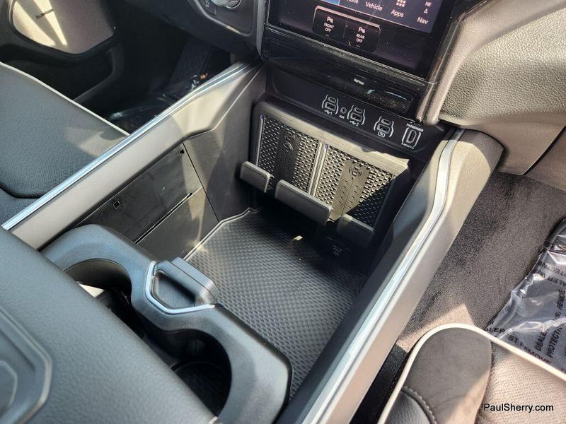New 2025 RAM 1500 Laramie Crew Cab 4x4 5