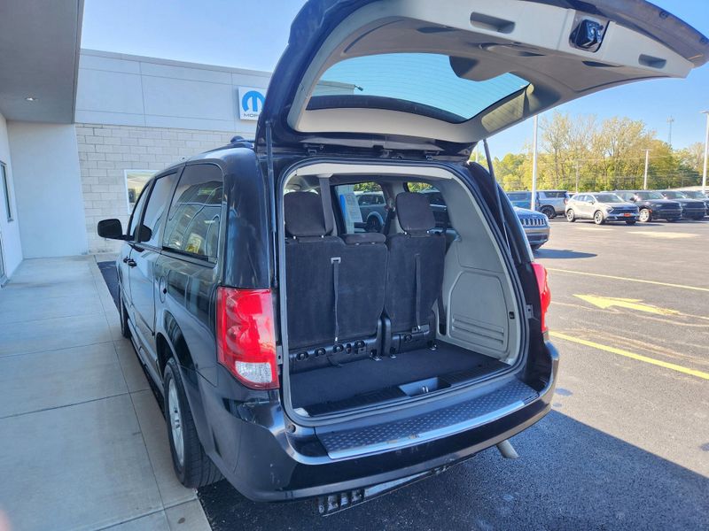 Used 2012 Dodge Grand Caravan SE