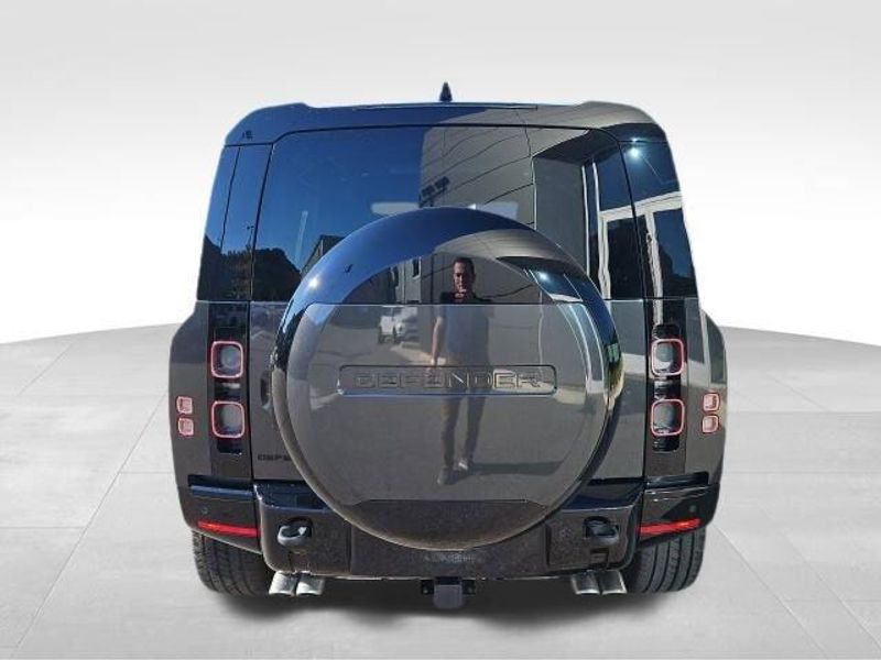 Used 2024 Land Rover Defender V8