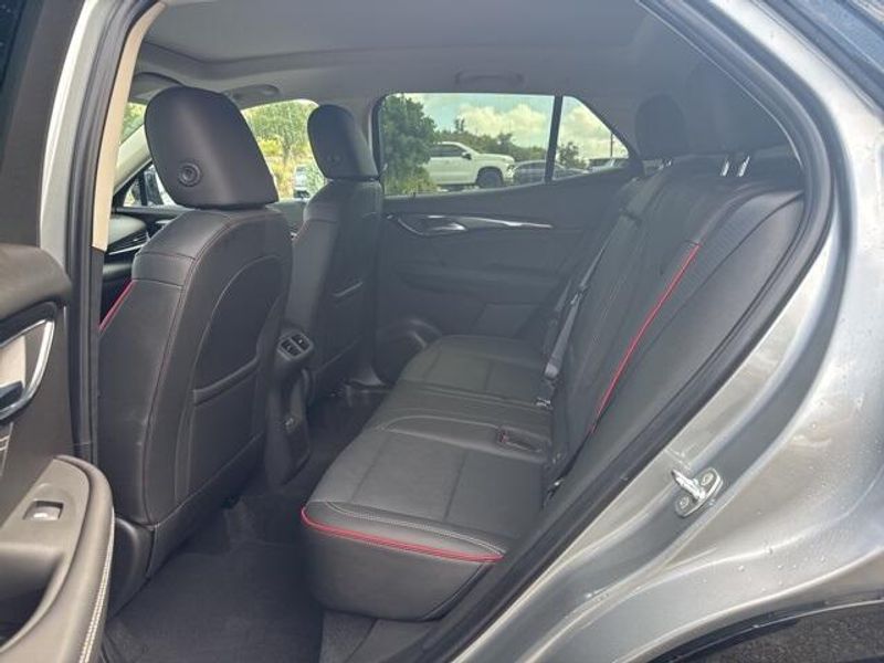 2023 Buick Envision Essence photo 10