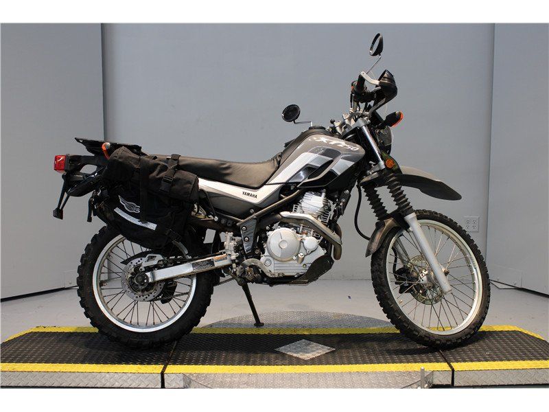 2021 Yamaha XT 250 in a Gray exterior color. Greater Boston Motorsports 781-583-1799 pixelmotiondemo.com 