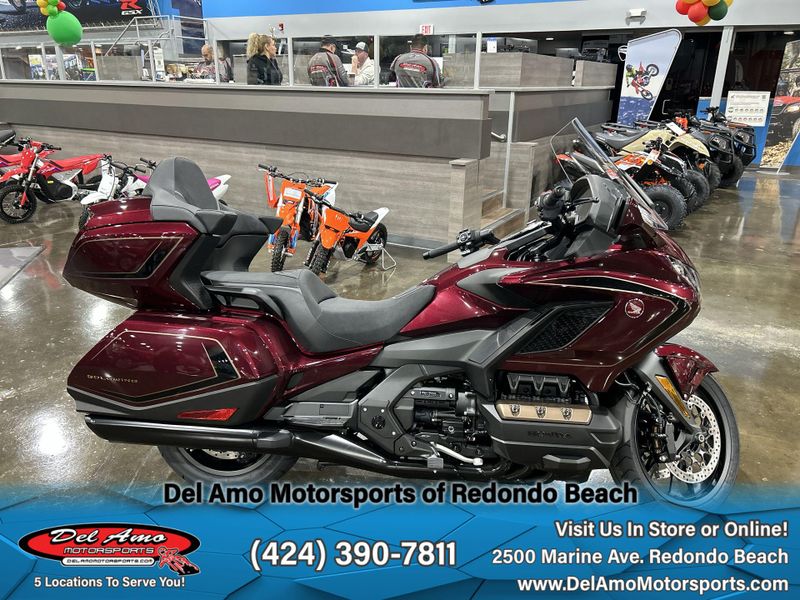 2025 Honda GOLDWING TOUR AIR BAG DCT Image 12