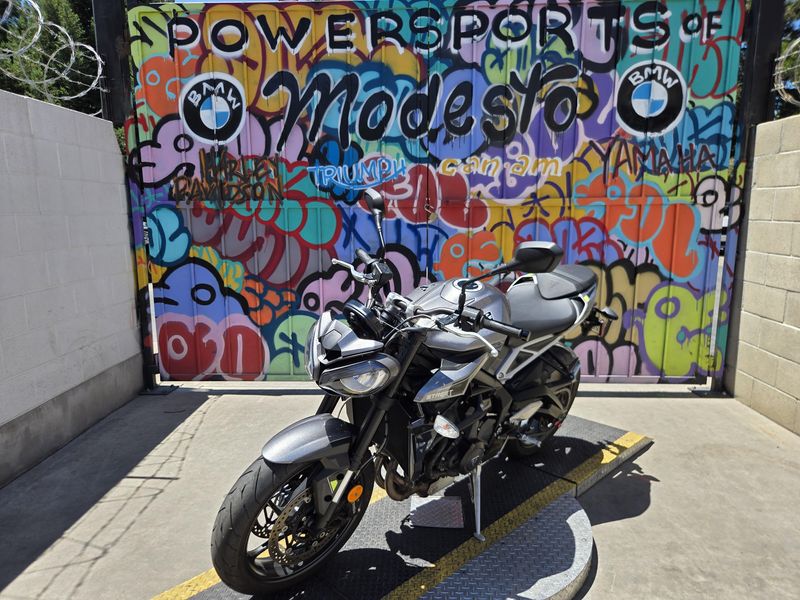 Used 2024 Triumph Street Triple 765 R Image 1