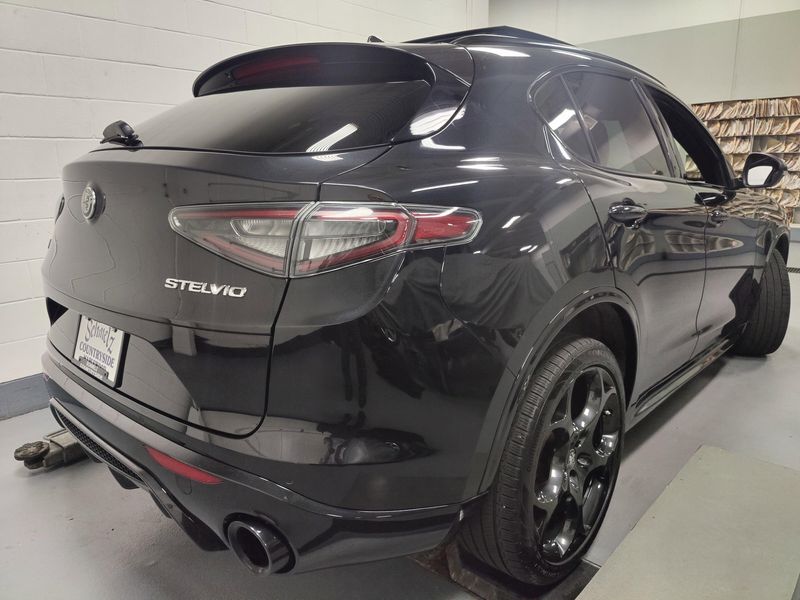 2024 Alfa Romeo Stelvio Veloce AWD w/Activ AsstImage 17