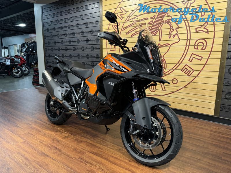 2023 KTM Super Adventure 1290 S Image 2