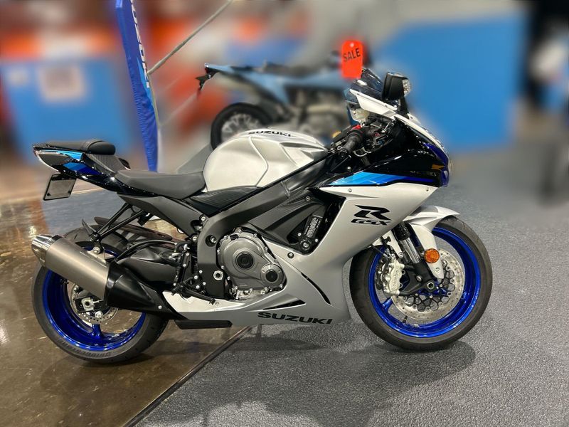 New 2026 Suzuki GSX-R600 Image 12