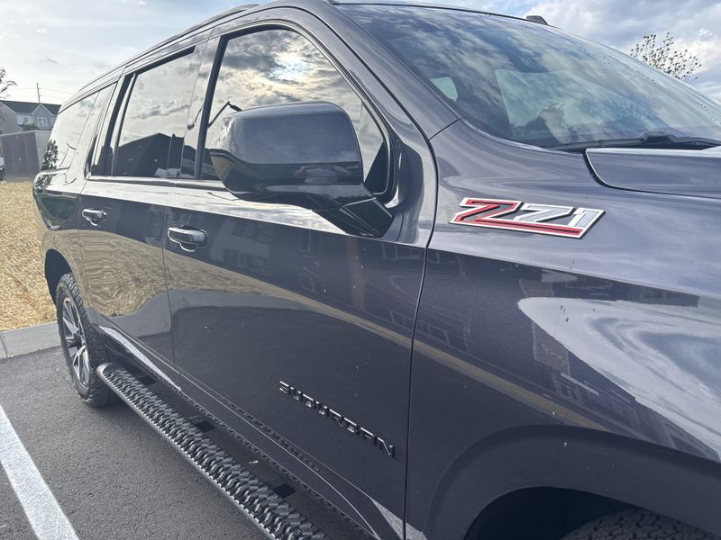Used 2022 Chevrolet Suburban Z71Image 4