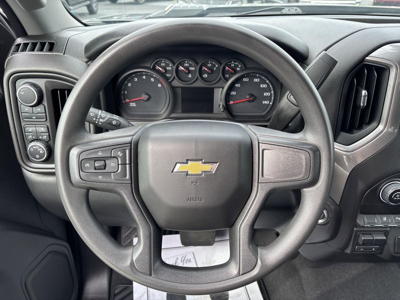 Used 2024 Chevrolet Silverado 2500HD CustomImage 23