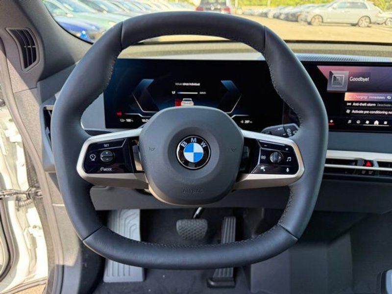 New 2026 BMW iX xDrive45Image 19