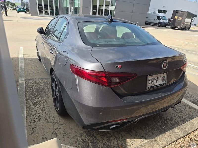 2022 Alfa Romeo Giulia VeloceImage 4