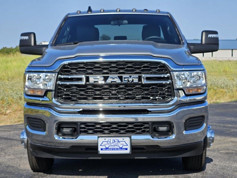 2024 RAM 3500 Tradesman Crew Cab 4x4 8