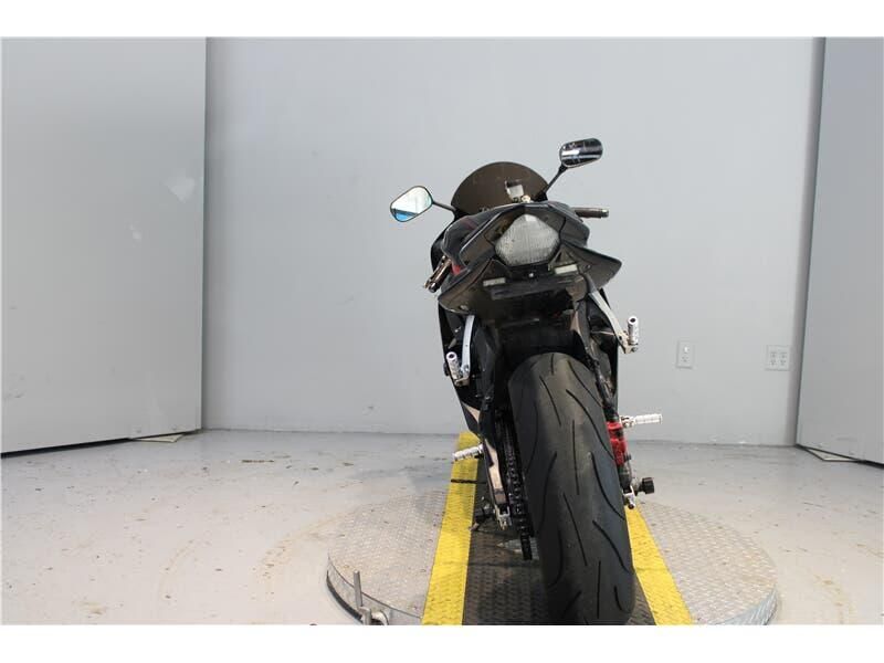 Used 2016 Yamaha YZF-R6 Image 5