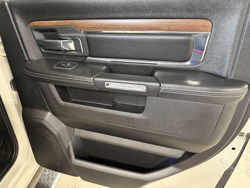 Used 2018 RAM 1500 LaramieImage 6