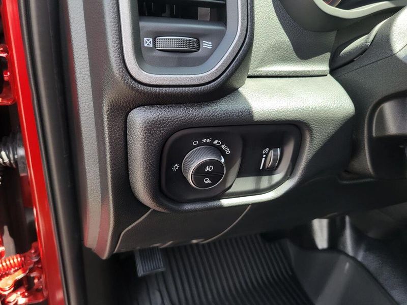 2025 RAM 2500 Tradesman Crew Cab 4x4 6