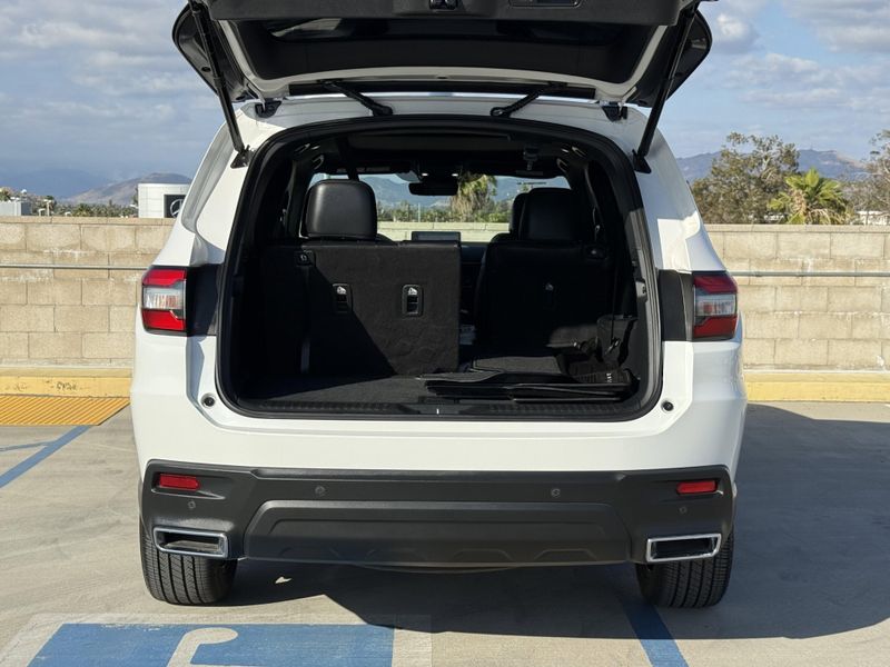 Used 2025 Honda Pilot Black EditionImage 15