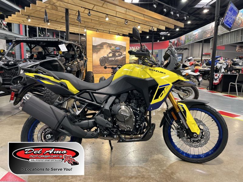 New 2025 Suzuki V-STROM 800DE Image 1