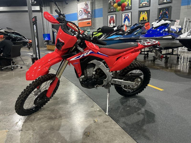 2021 Honda CRF450RL  in a RED exterior color. Del Amo Motorsports of Redondo Beach (424) 390-7811 delamomotorsports.com 