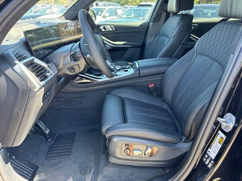 New 2026 BMW X7 ALPINA XB7Image 18