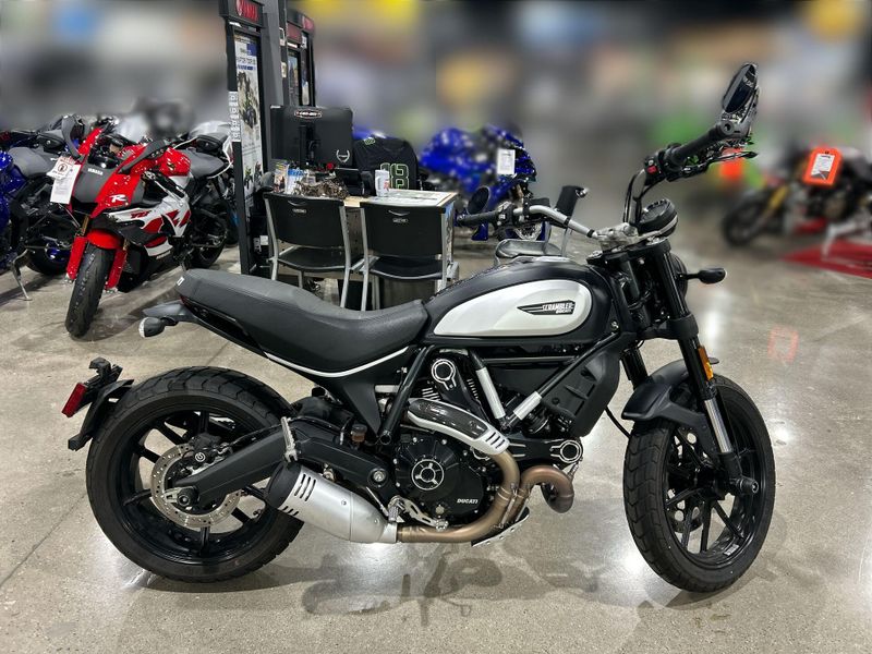 Used 2023 Ducati SCRAMBLER 800 ICON DARK Image 12