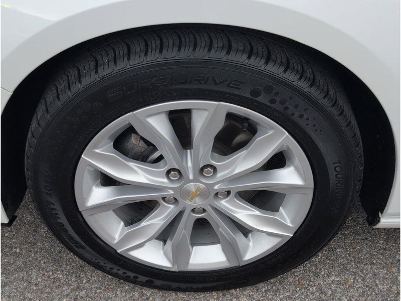 Used 2024 Chevrolet Malibu LTImage 9