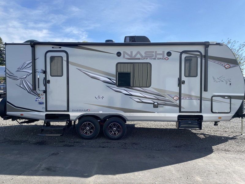 2024 NASH 24M  in a ELEGENT TRUFFLE exterior color. Legacy Powersports 541-663-1111 legacypowersports.net 