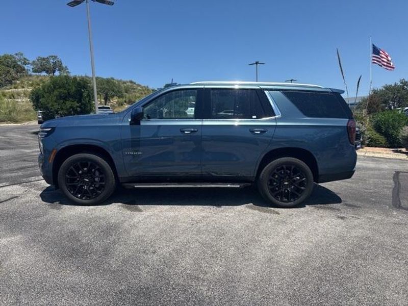 2025 Chevrolet Tahoe LS photo 8