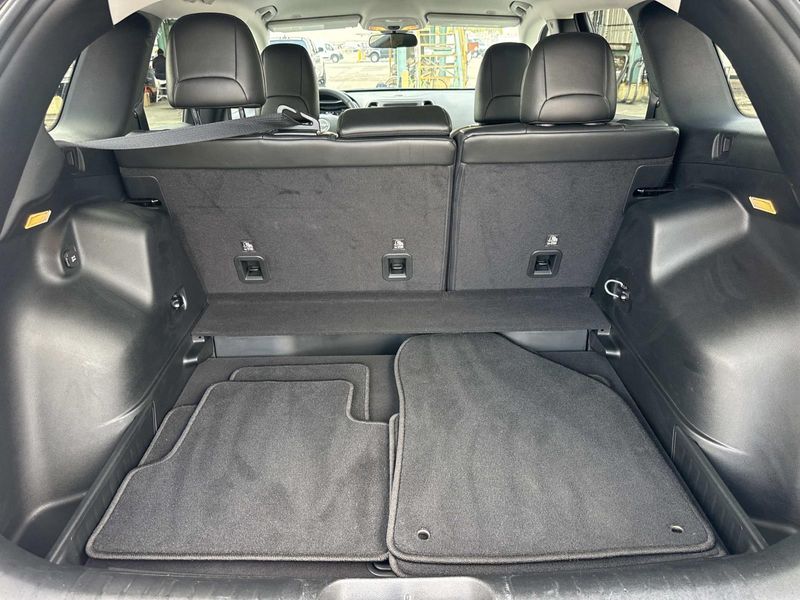 Used 2019 Jeep Cherokee Latitude Plus FWD