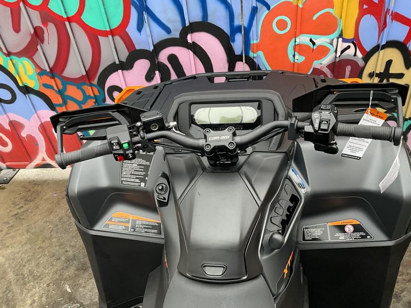 New 2026 Can-Am OUTLANDER MAX XTP 1000R Image 12