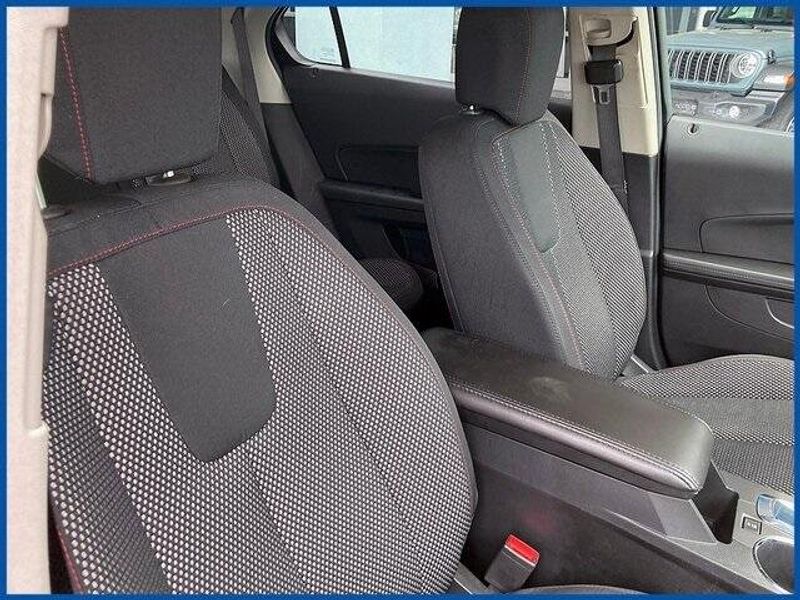 2016 Chevrolet Equinox LTImage 9