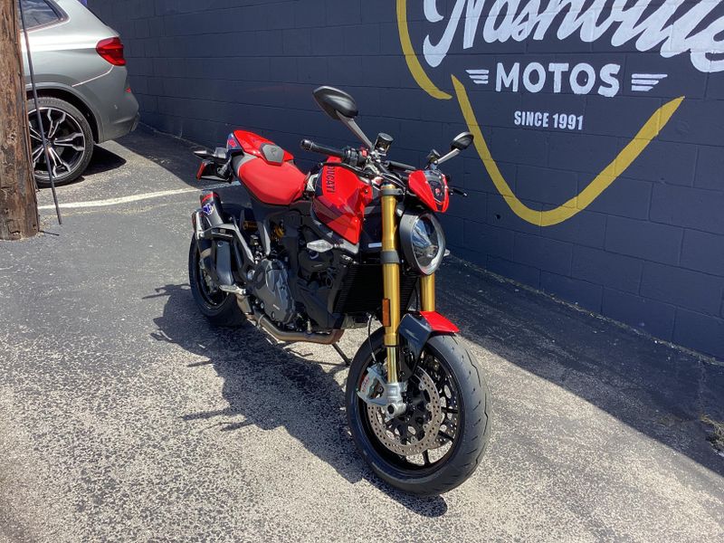 2025 Ducati MONSTER SP 