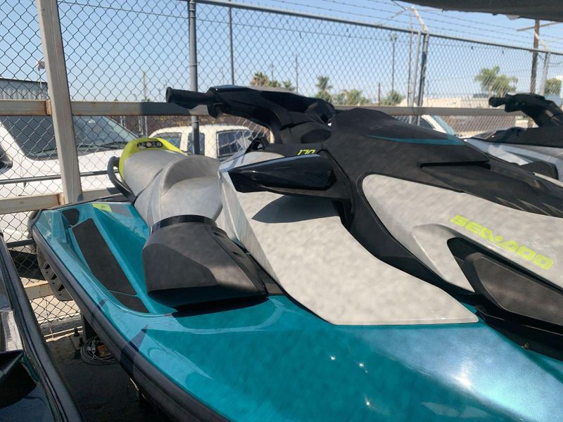 New 2025 Sea-Doo GTI SE 170 (SOUND SYSTEM) Image 8