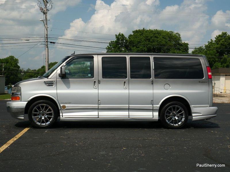 2011 Chevrolet Express 1500 Image 10
